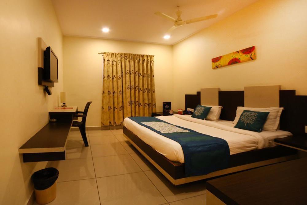 Oyo Rooms Mahanadu Road Vijayawada Exterior photo